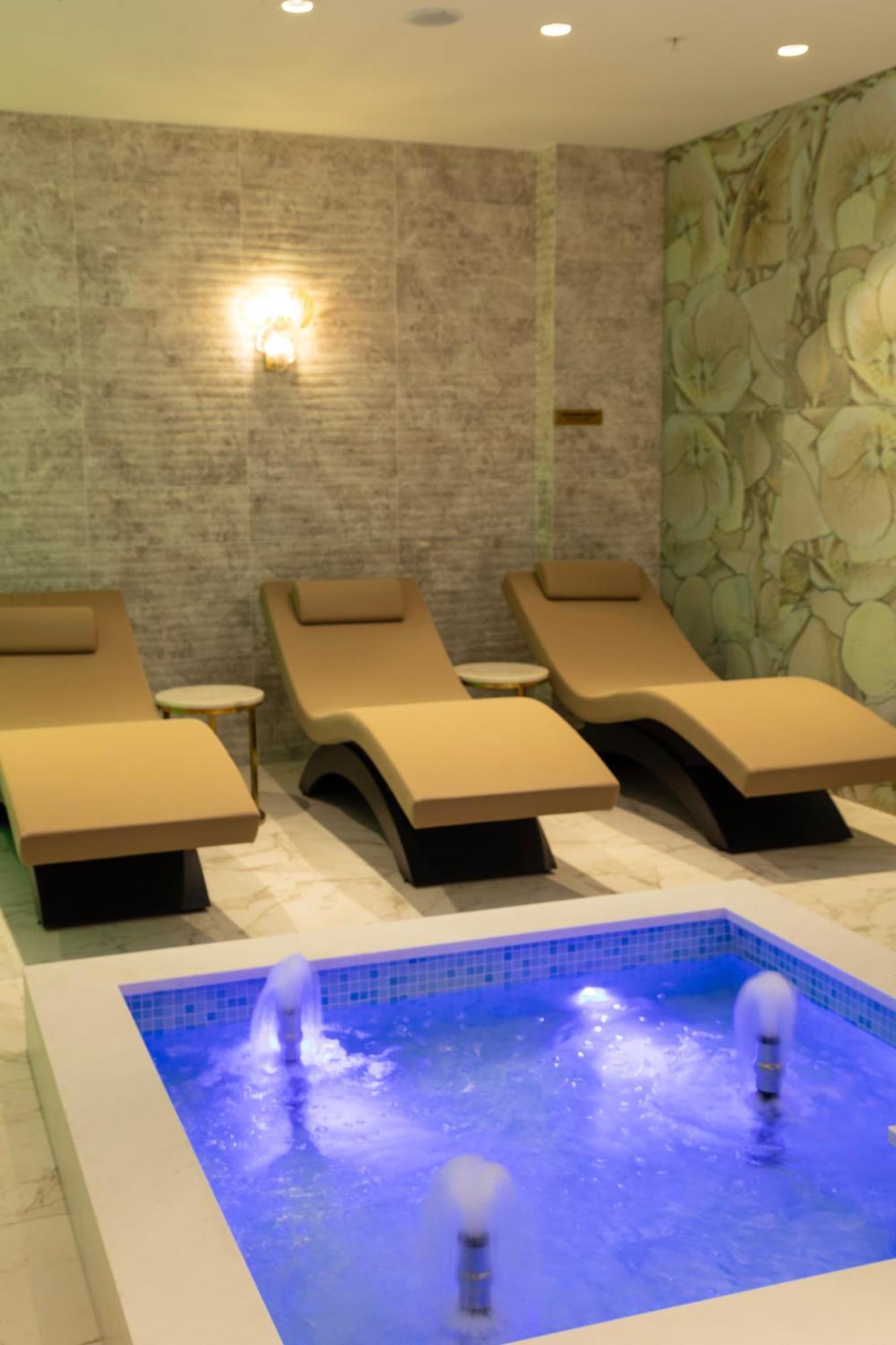 Hallmark Hotel & Spa Istanbul Exteriör bild